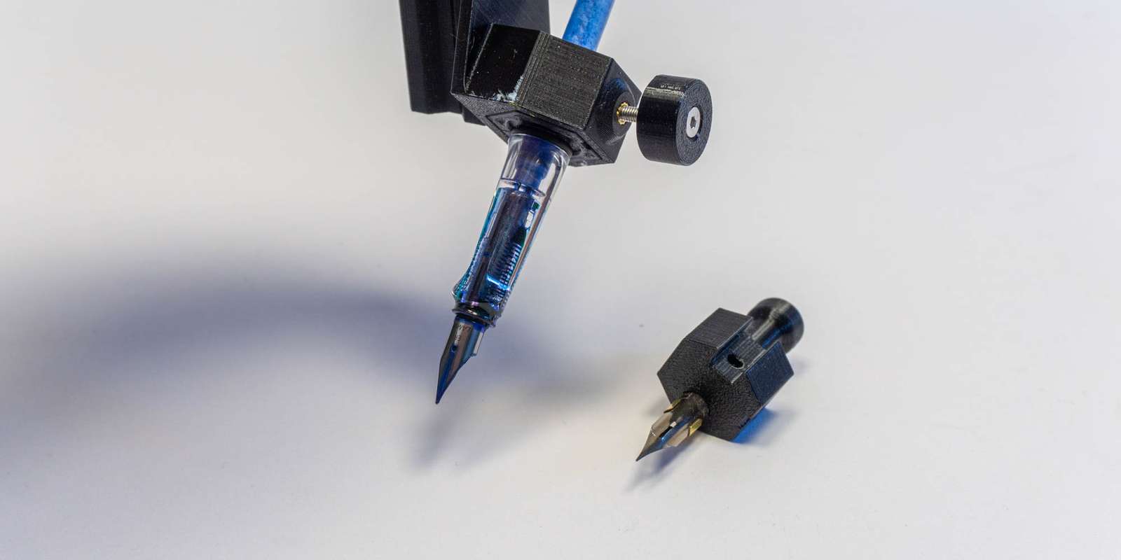 Testing fountain pens and dip pen nibs